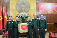 Deputy defense chief extends Tet greetings to units in Central region